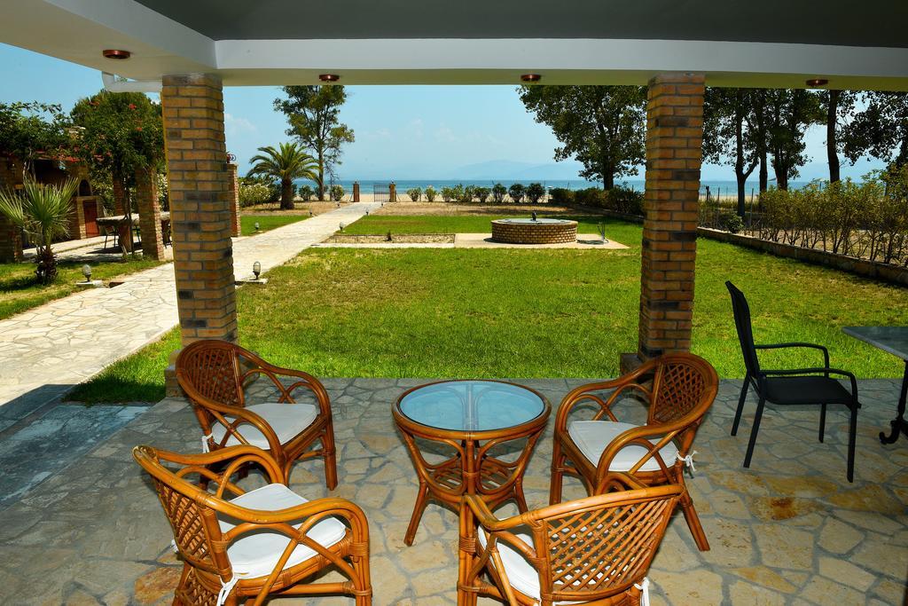 Antonia Beachfront Villa Lefkimmi  Esterno foto