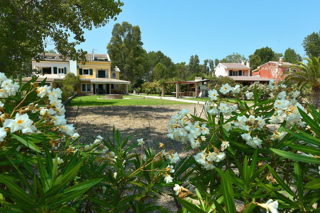Antonia Beachfront Villa Lefkimmi  Esterno foto