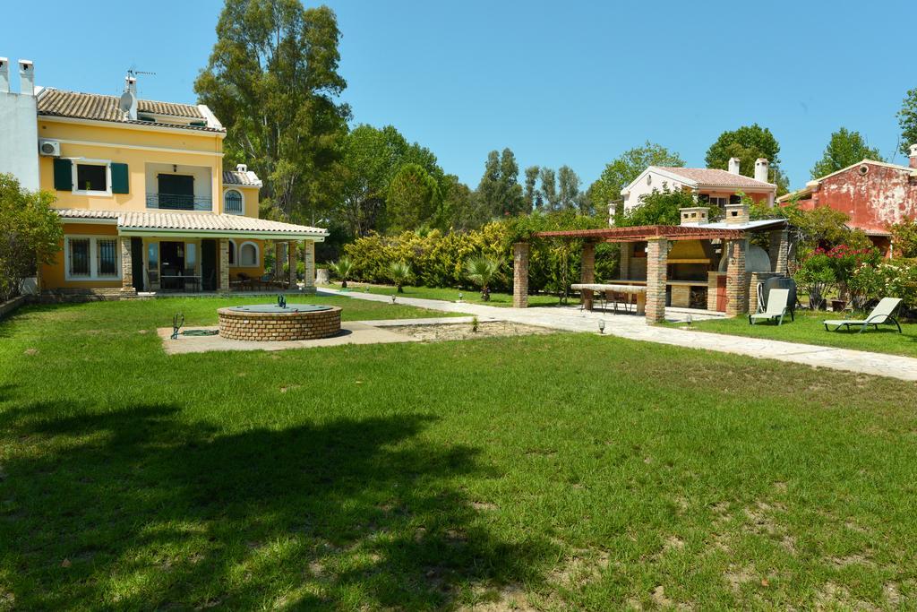 Antonia Beachfront Villa Lefkimmi  Esterno foto